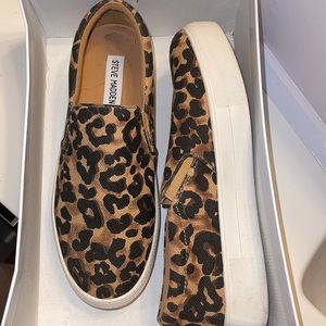 Leopard shoes